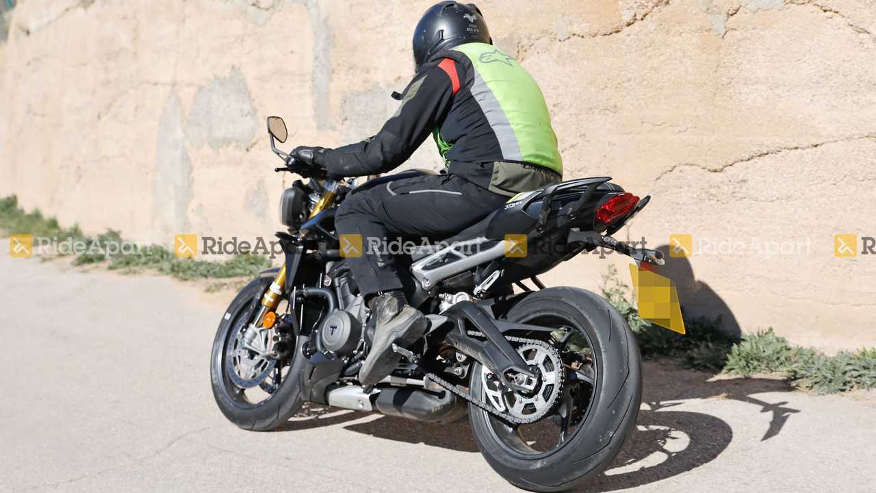 Triumph Street Triple fotos espía