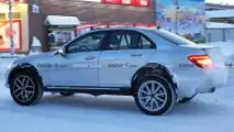 Mercedes-Benz SUV Spy Photos