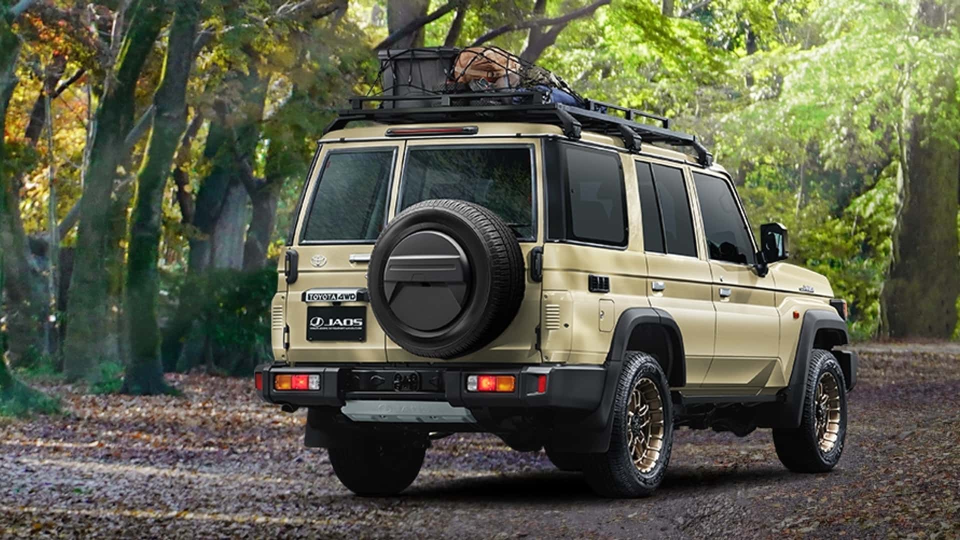 https://cdn.motor1.com/images/mgl/L3jbEG/s1/2024-toyota-land-cruiser-70-series-jdm-by-modellista.jpg