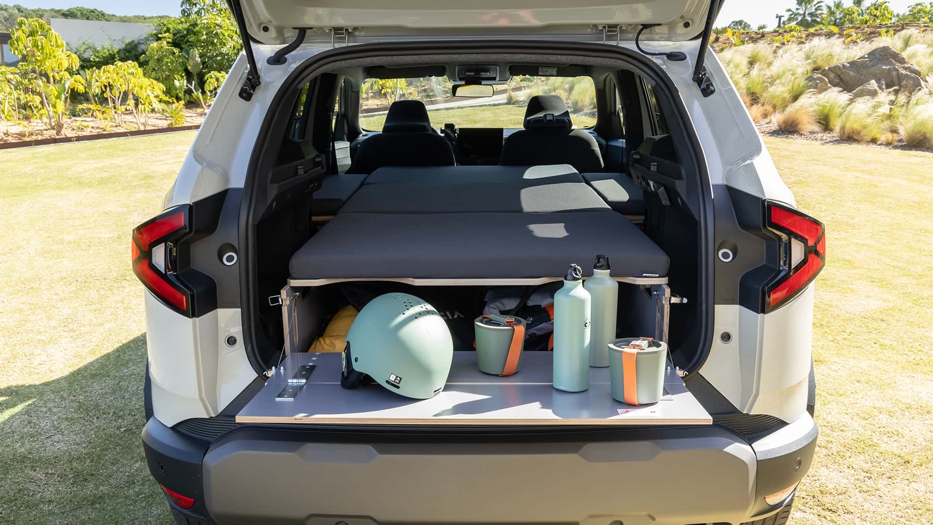 Here's how the Dacia Duster becomes a camper van
