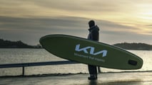 Zubehör für den Kia EV9: Aufblasbares SUP-Board