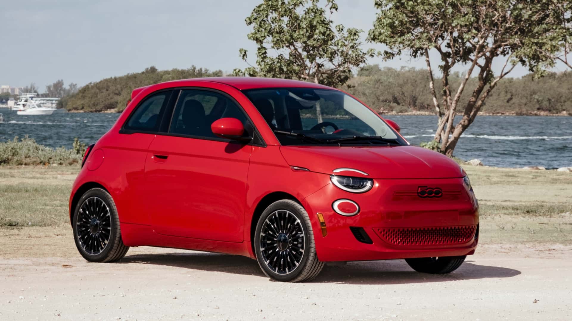 Fiat 500e Production Paused Again