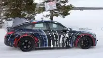 Foto spia EV a quattro motori basati su BMW i4 M50