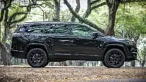 Jeep Commander Blackhawk 2.0T 2025