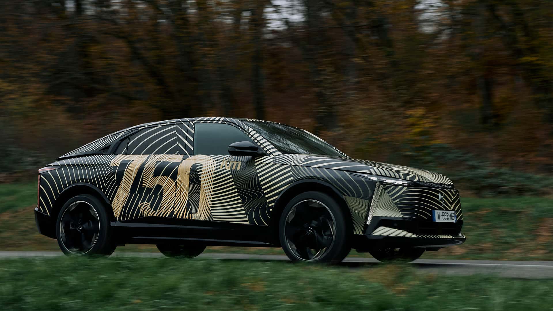 ds-8-e-tense-2025.jpg