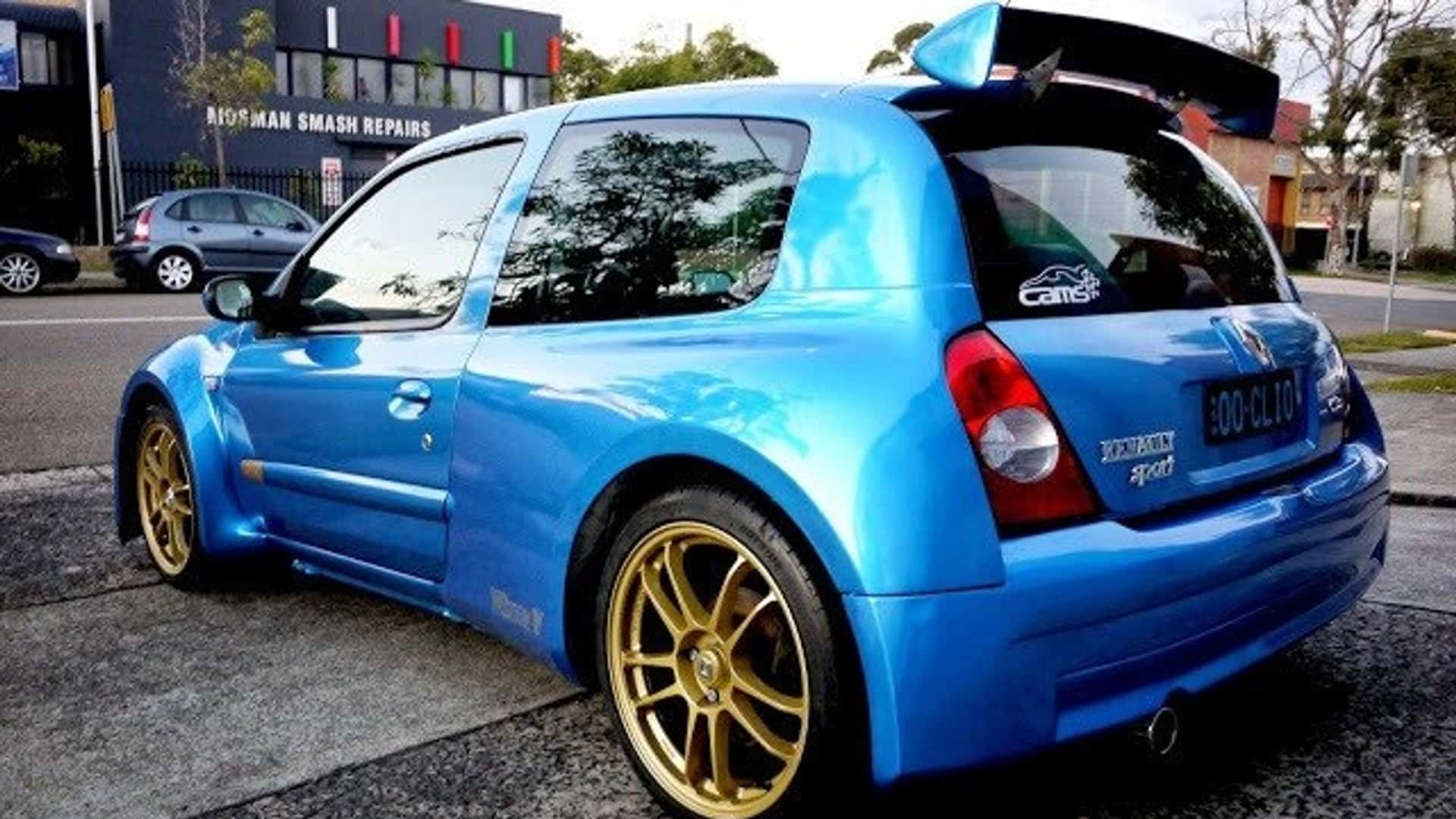 Renault Clio Super 1600 replica and a tribute to the Williams