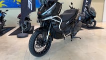 Zontes lança a 368G no Brasil