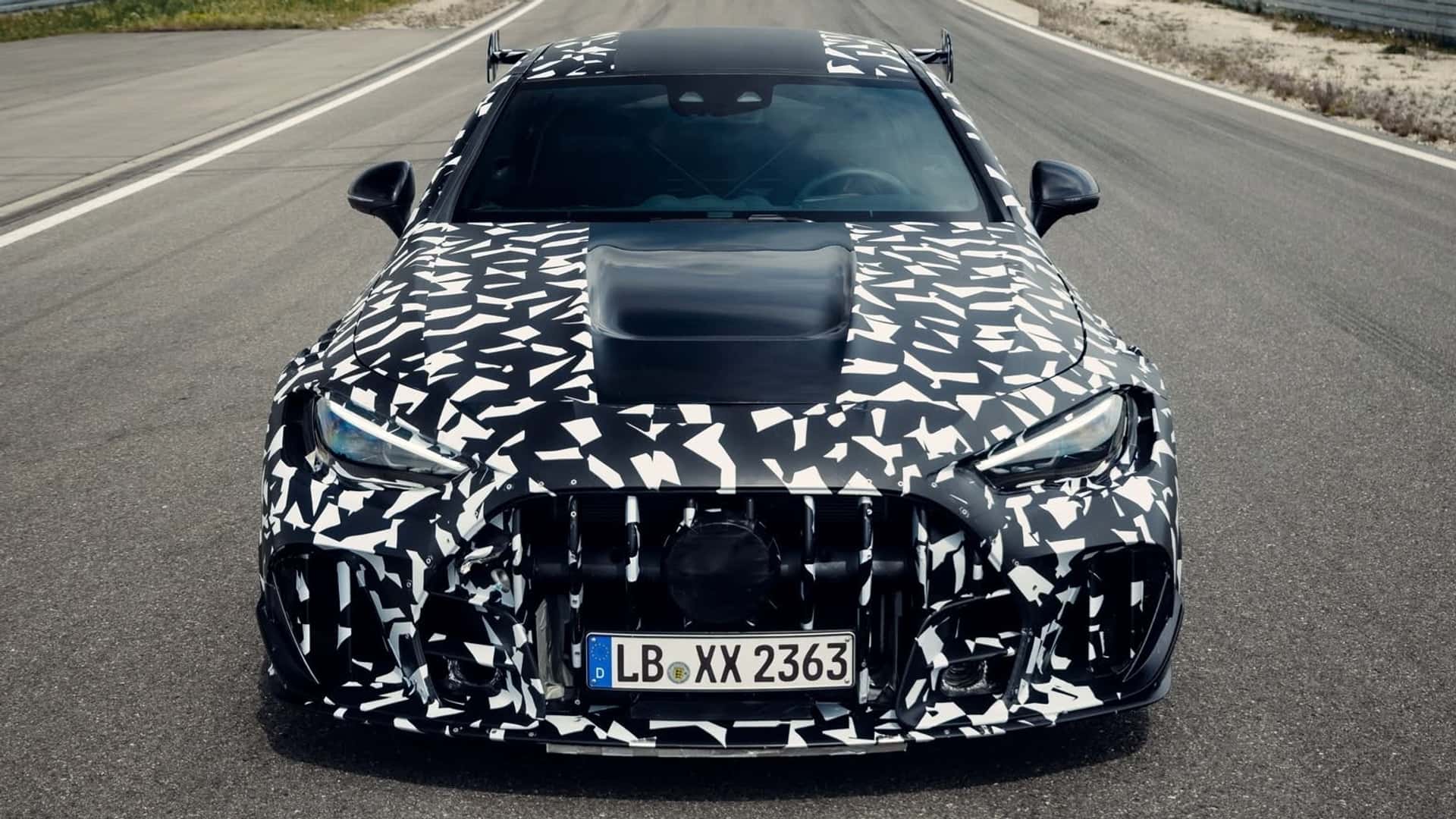 https://cdn.motor1.com/images/mgl/L3yLgL/s1/mercedes-amg-cle-based-mythos-model-teasers.jpg