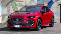  Renault Clio full hybrid E-Tech, l'auto protagonista di YouTester 2026