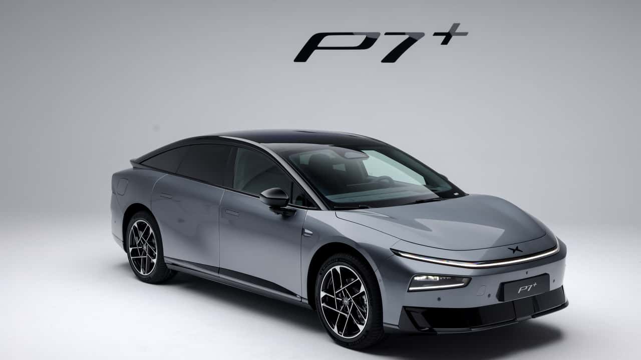 El XPENG P7+ ya tiene precio en España: la berlina eléctrica china que carga al 80% en 12 minutos llega en junio