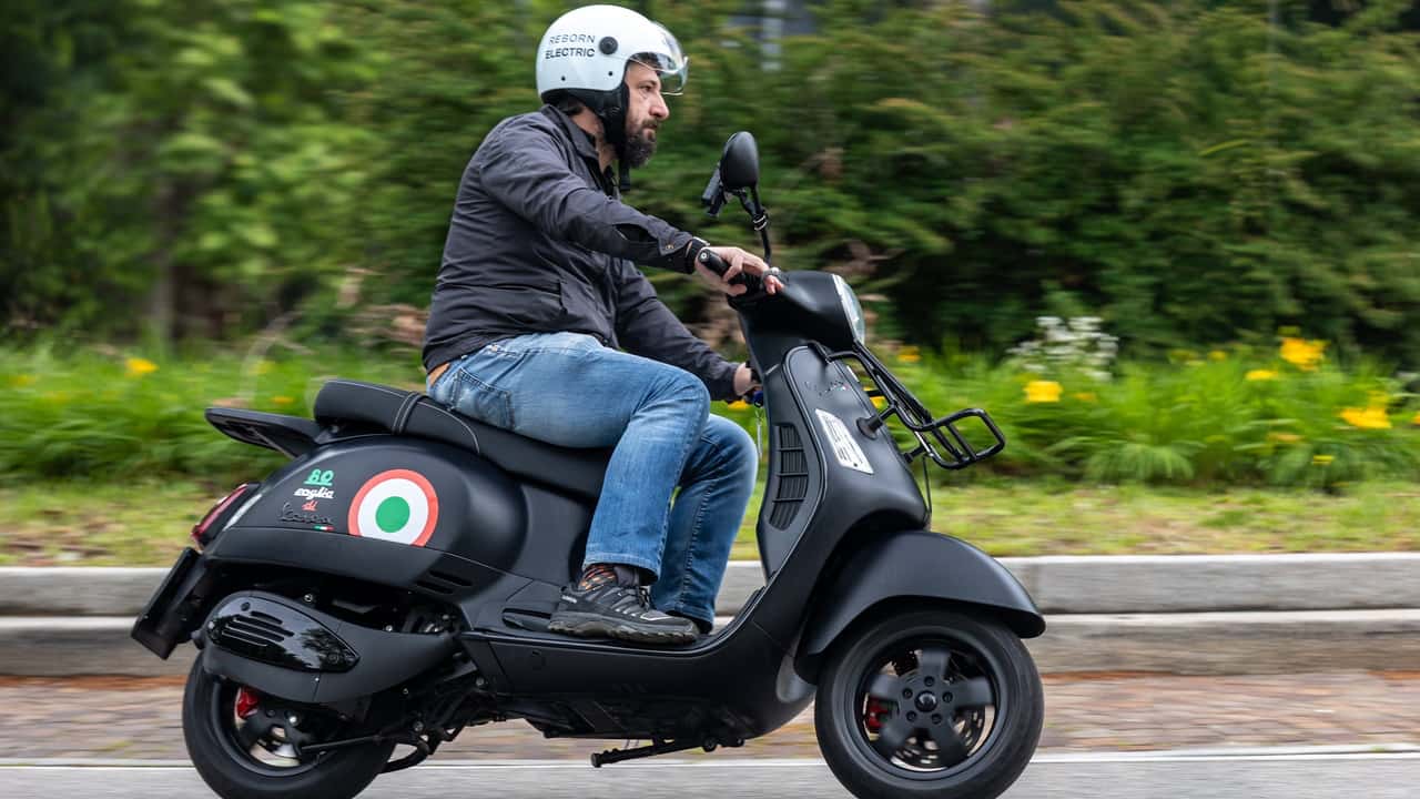 Vespa powered by Newtron