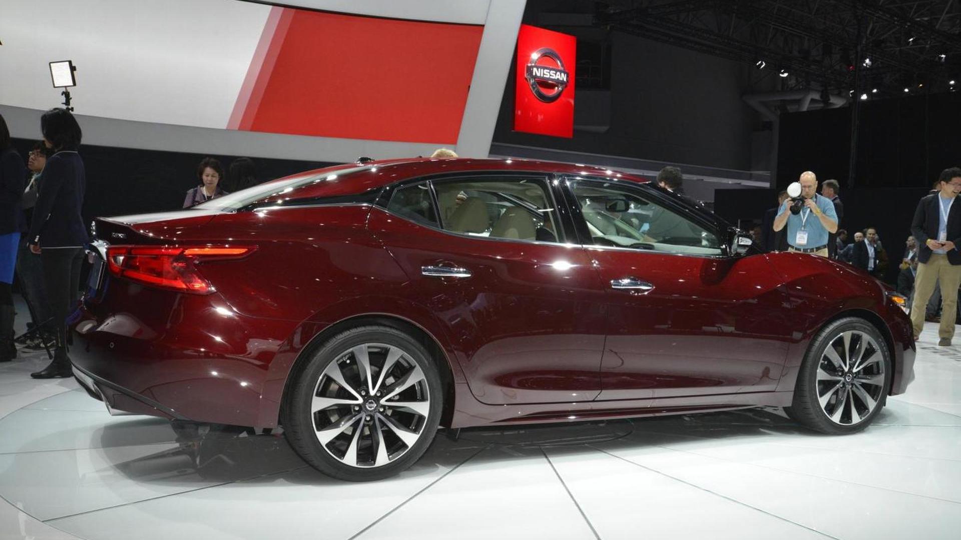 2016 Nissan Maxima Unveiled With 300 Bhp Video