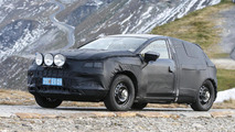 2016 SEAT crossover chassis testing mule spy photo