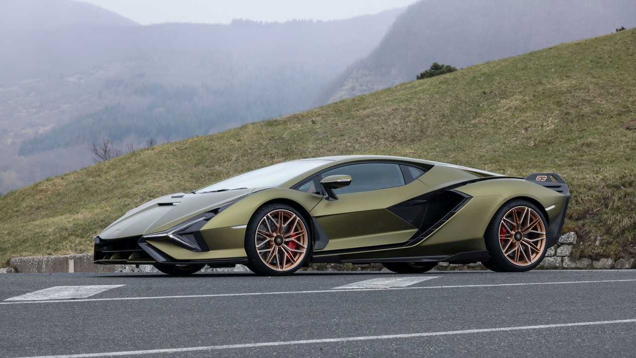Lamborghini SIAN - Prova su strada