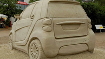 New smart fortwo sand sculpture