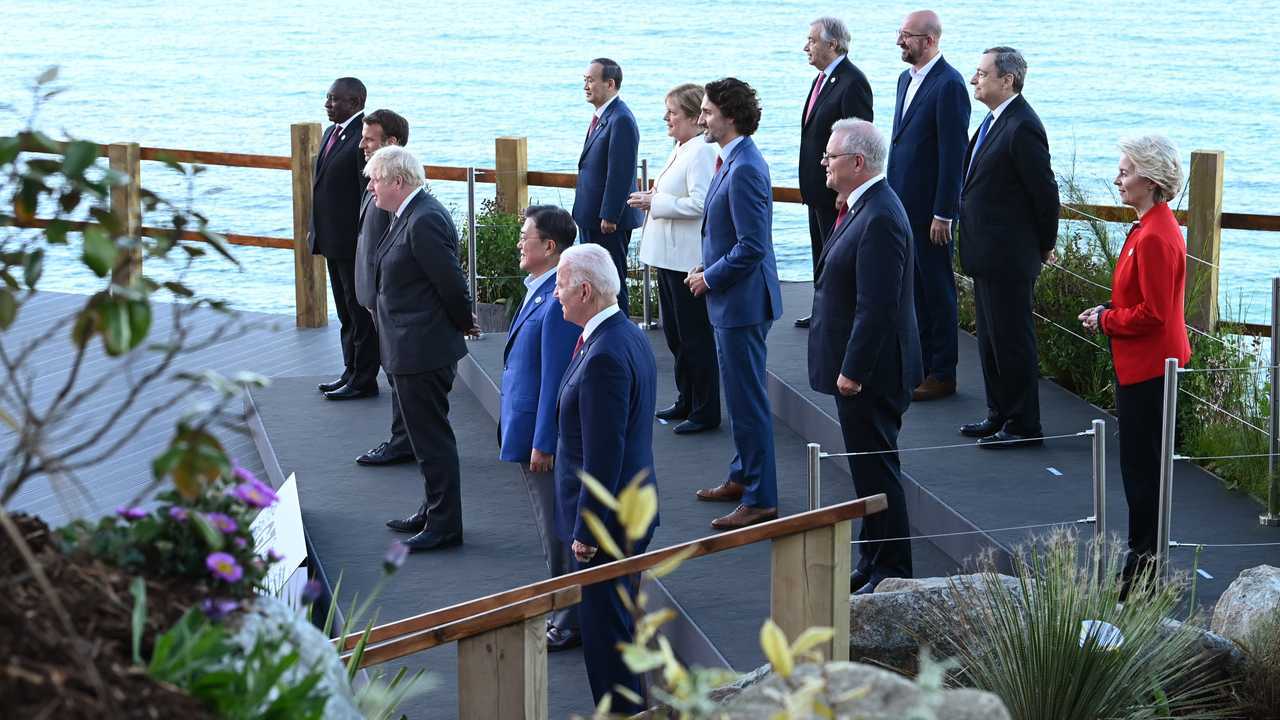 G7
