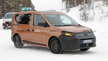 2020 VW Caddy spy photo