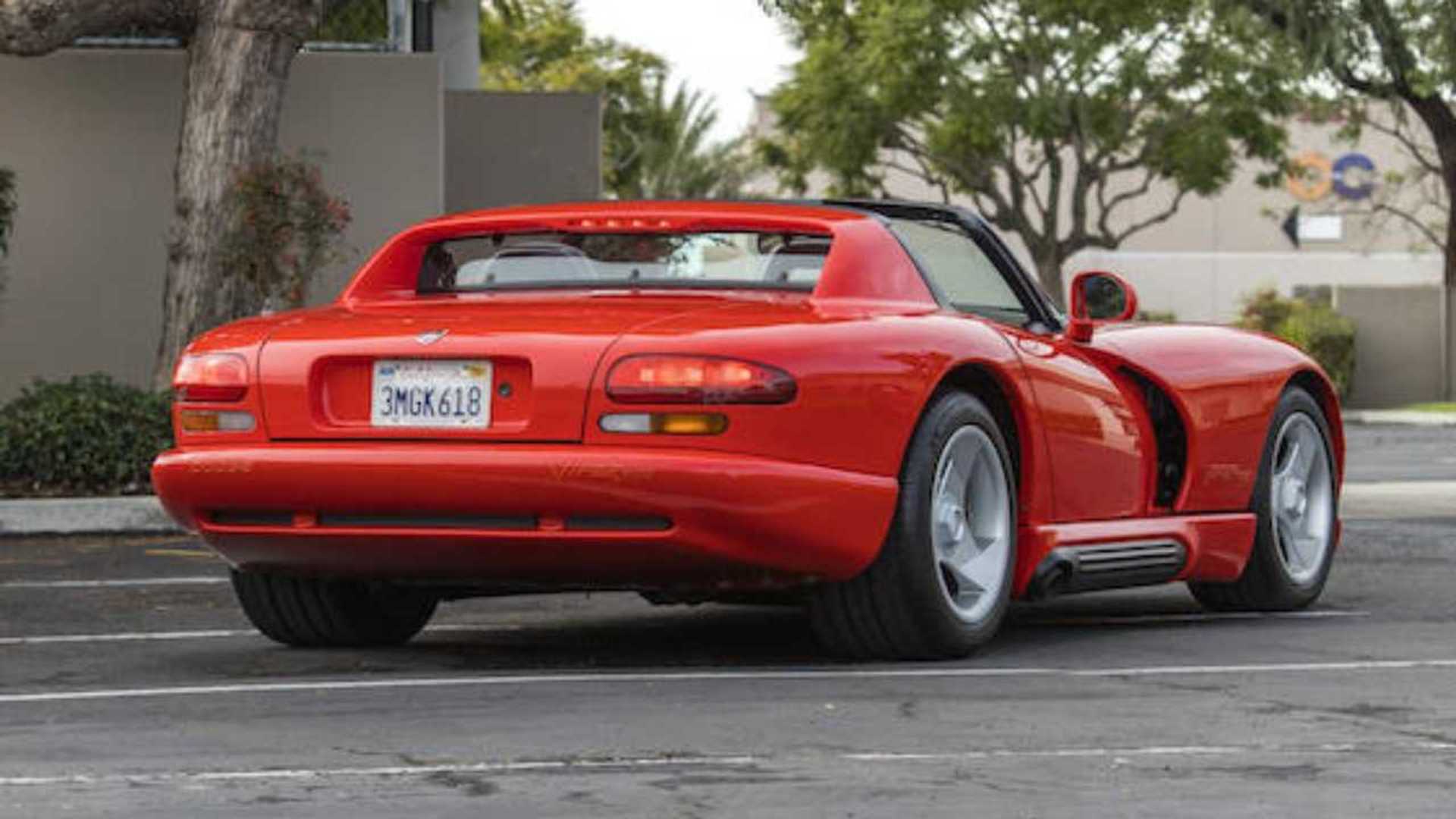 ["You Could Own Lee Iacocca’s 1992 Dodge Viper RT/10"]