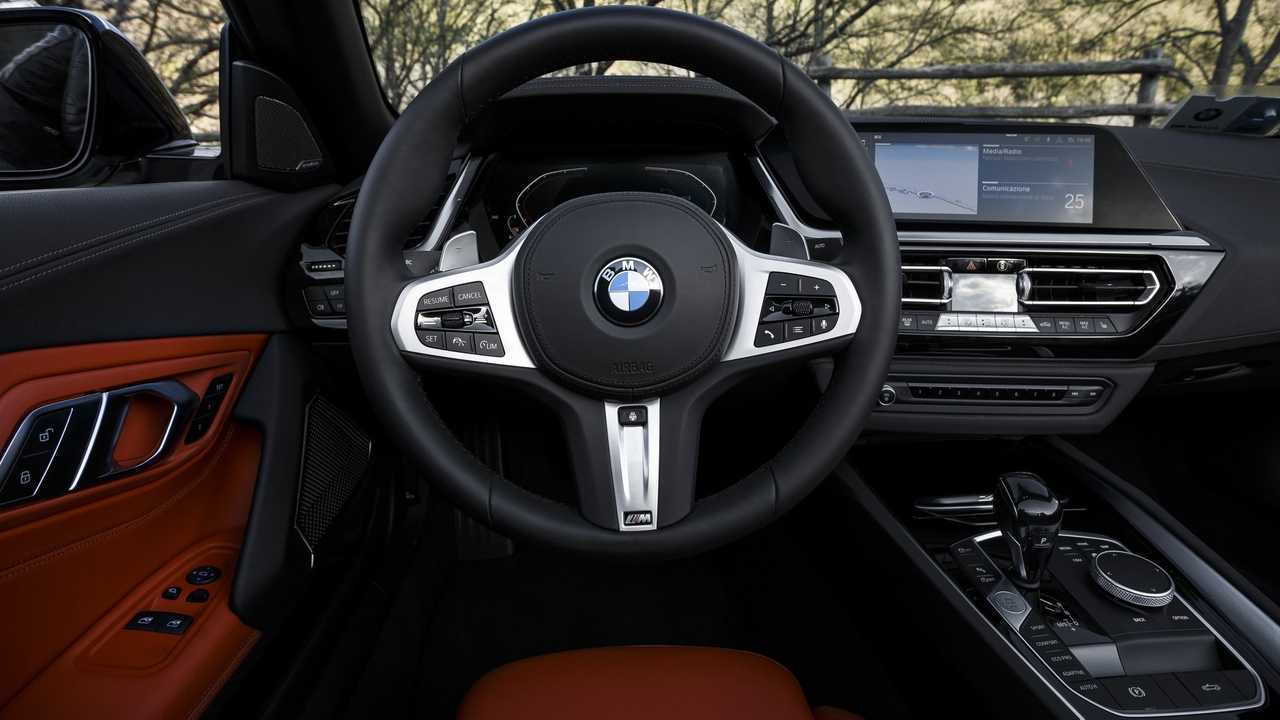 BMW Z4 la prova su strada ed in pista