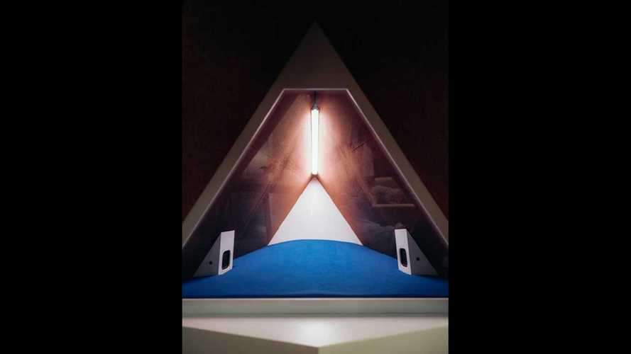 noise cancelling dog kennel