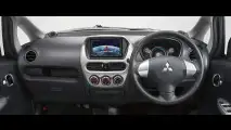 Prime foto della Mitsubishi i MiEV di serie
