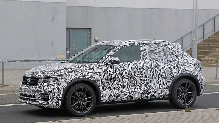 2019 VW T-Roc R spy photo