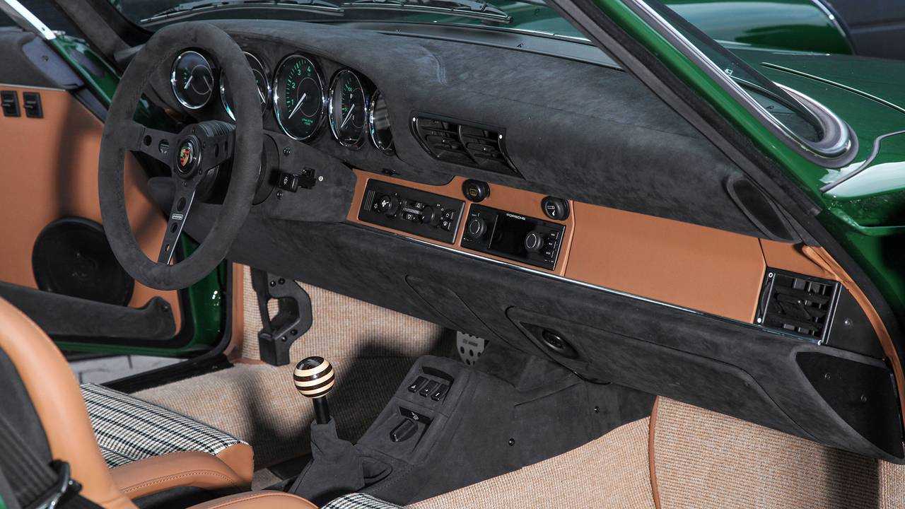 Porsche 964 'Speedy Irishman' by DP Motorsport