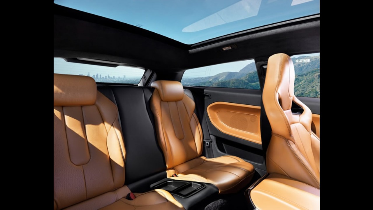 Range Rover Evoque ganha edição especial com Victoria Beckham - Modelo é apresentado em Pequim
