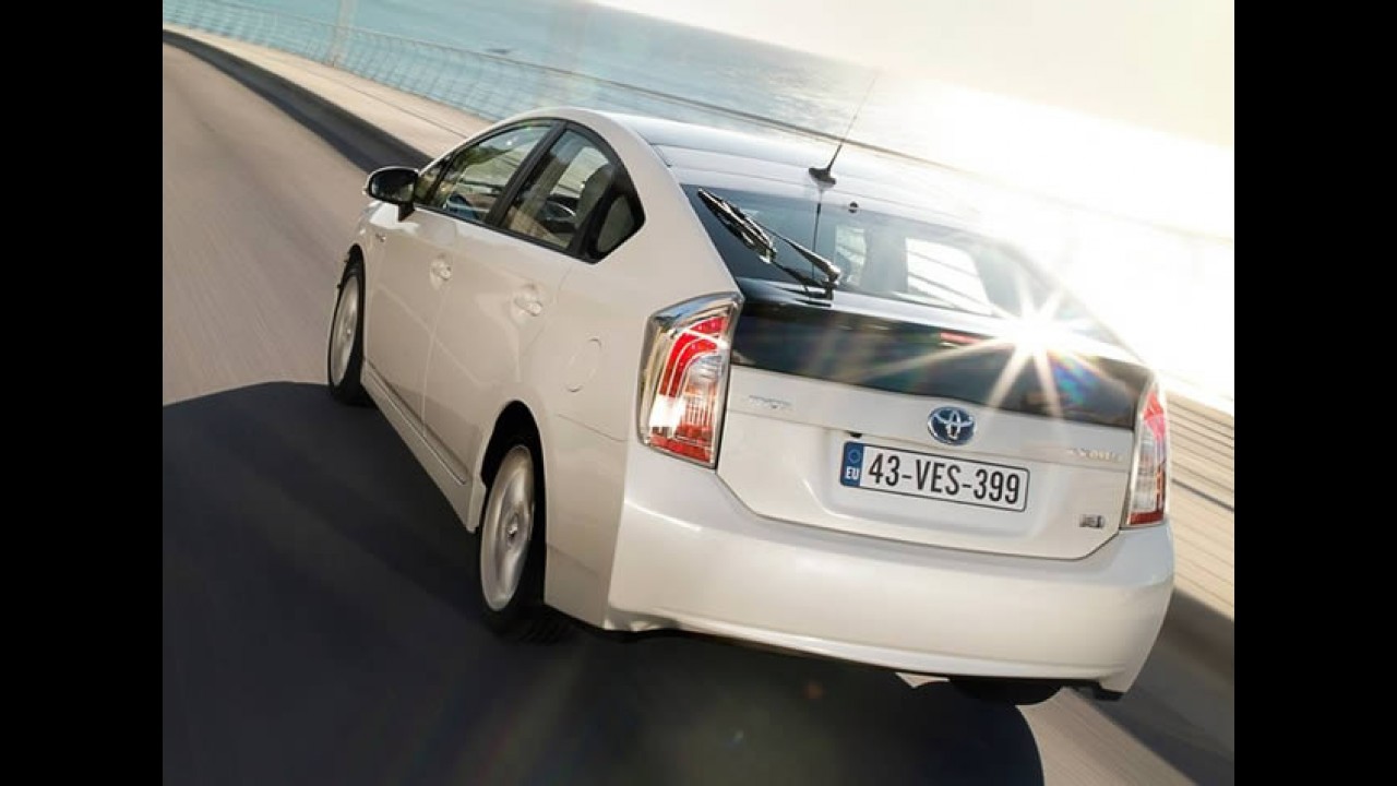 Toyota poderá adotar sistema de tração integral na próxima geração do Prius