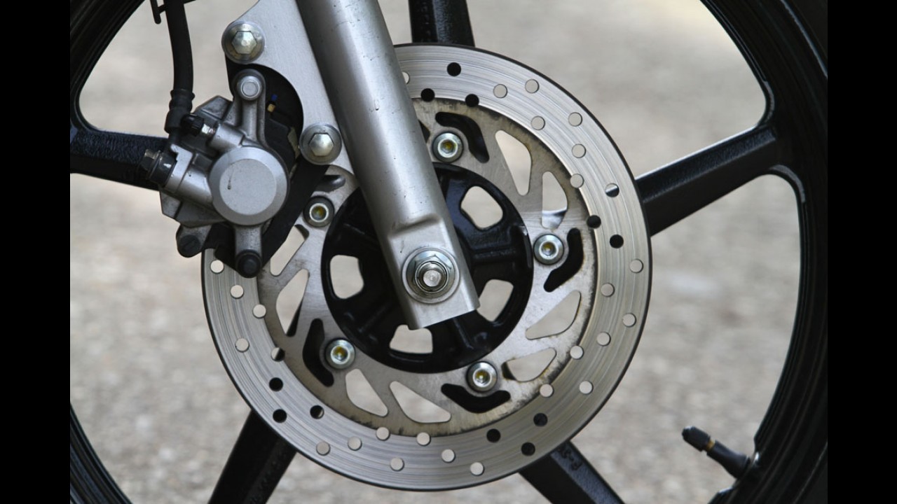 Garagem MOTO #4: Yamaha Fazer 150 e Honda CG 150 fazem duelo de pesos leves