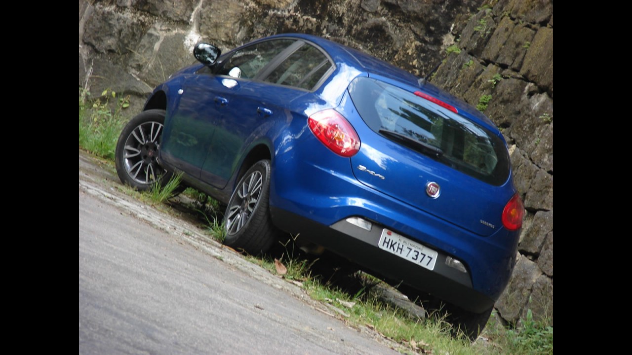 Avaliação - Fiat Bravo Essence 1.8 16V e.TorQ 2011 (Manual)