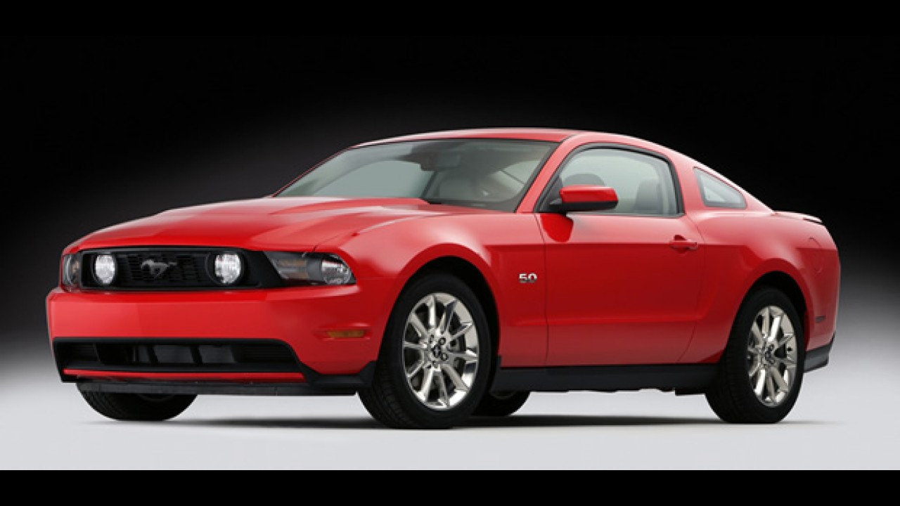 Ford revela o Novo Mustang GT 2011 com motor V8 5.0 de 417cv - Veja fotos em alta resolução