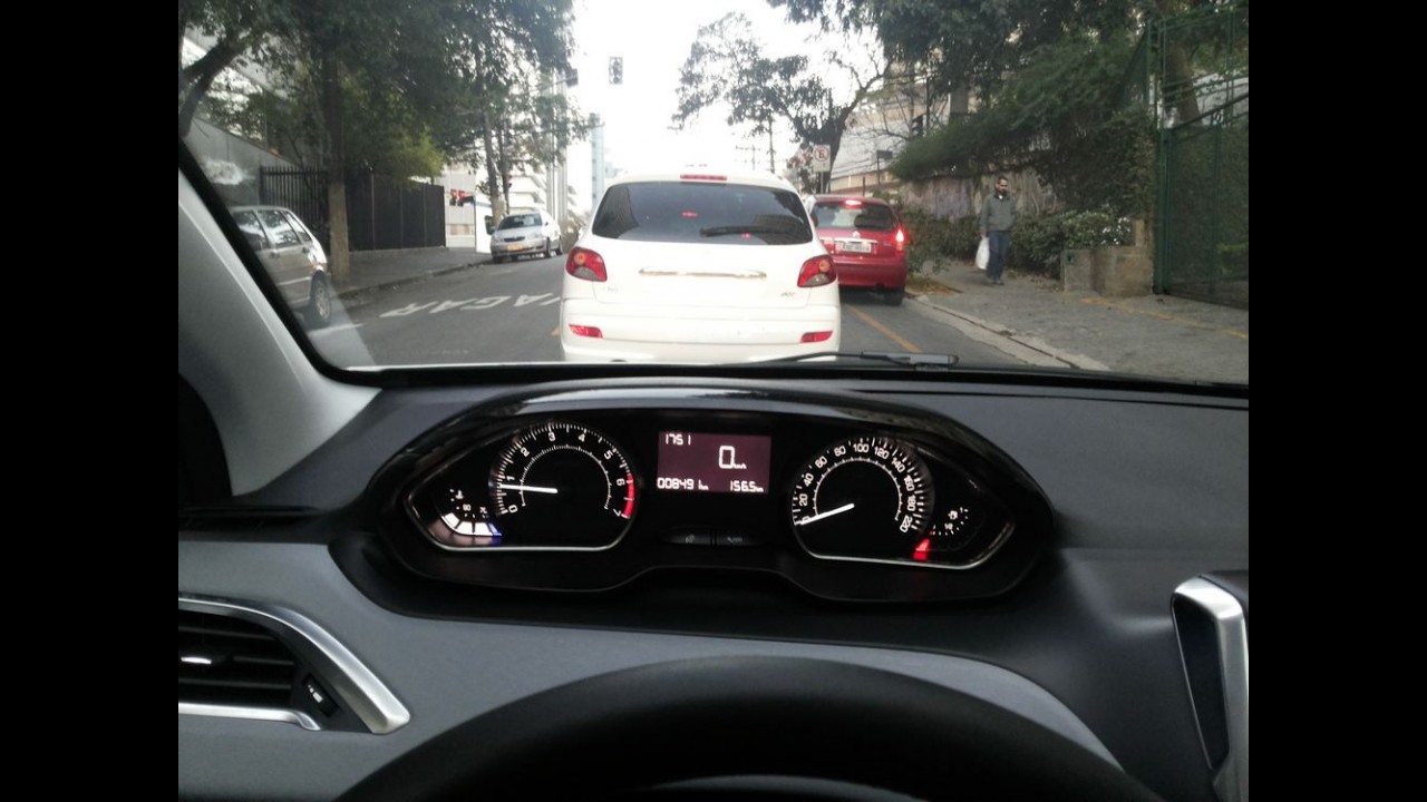 Garagem CARPLACE 5#: 1.200 km de viagem e consumo do 208 com gasolina