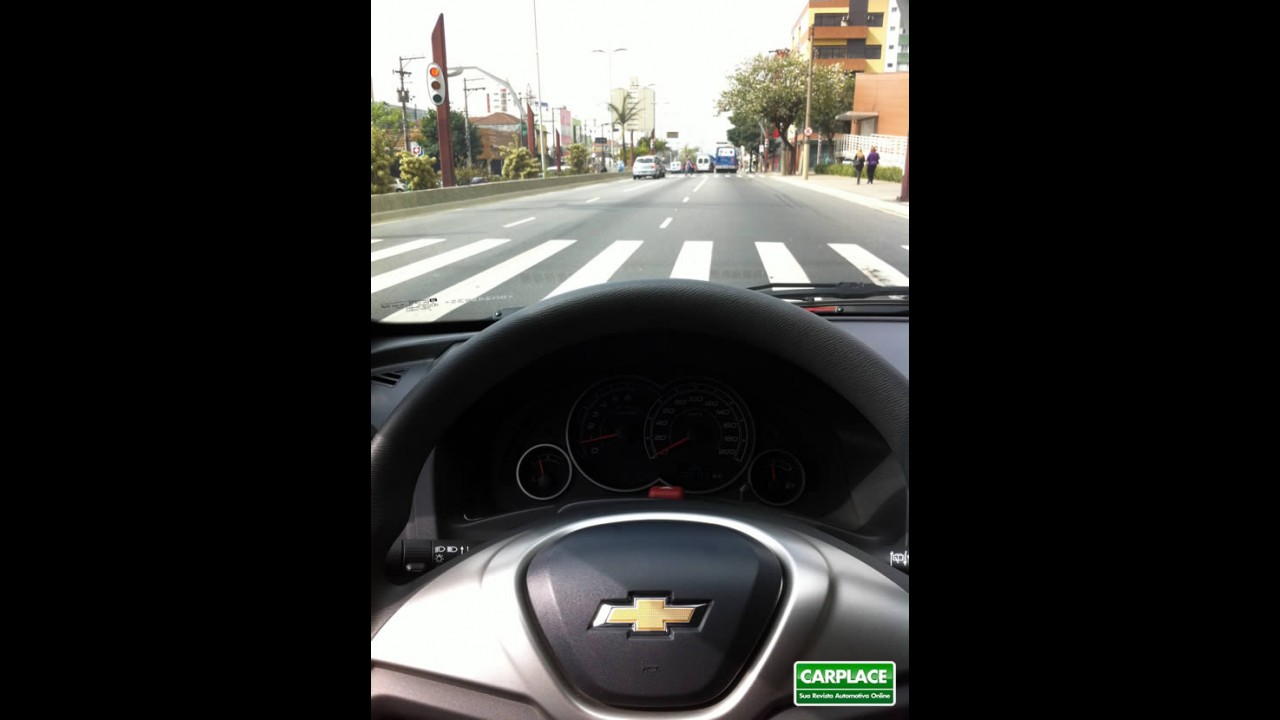 Garagem CARPLACE: Rodando no trânsito urbano e na estrada com o Celta LT 2012