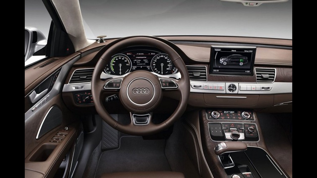 Audi lançará A8 Hybrid em Frankfurt - Modelo com motor 2.0 TFSI promete média de 15,6 km/l