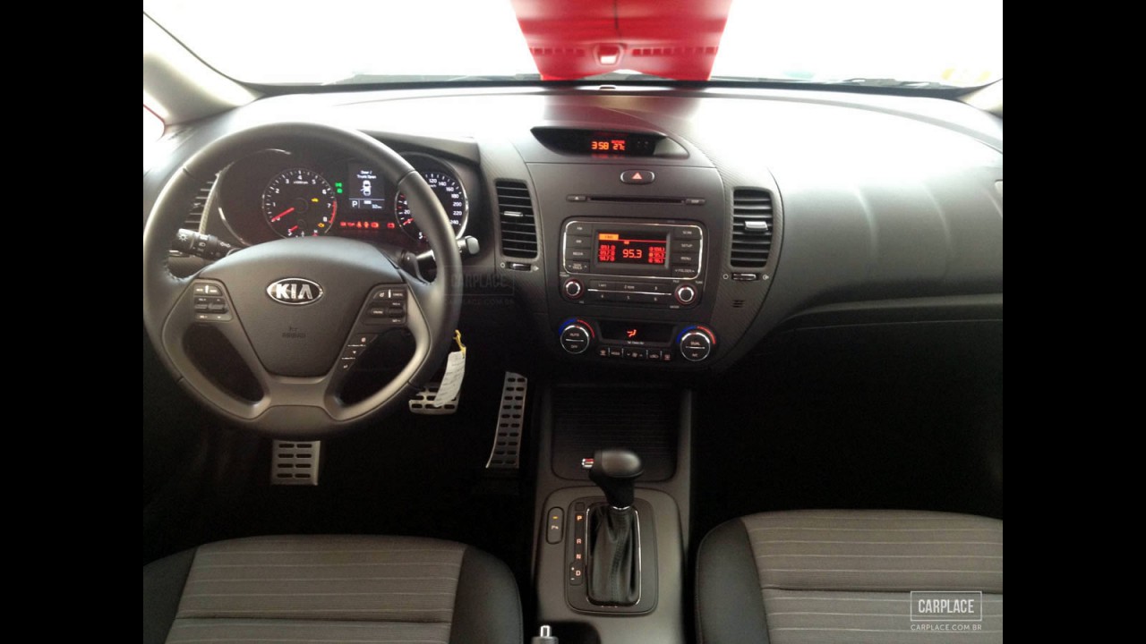 Exclusivo: novo Kia Cerato já está na loja em pré-venda por R$ 75 mil