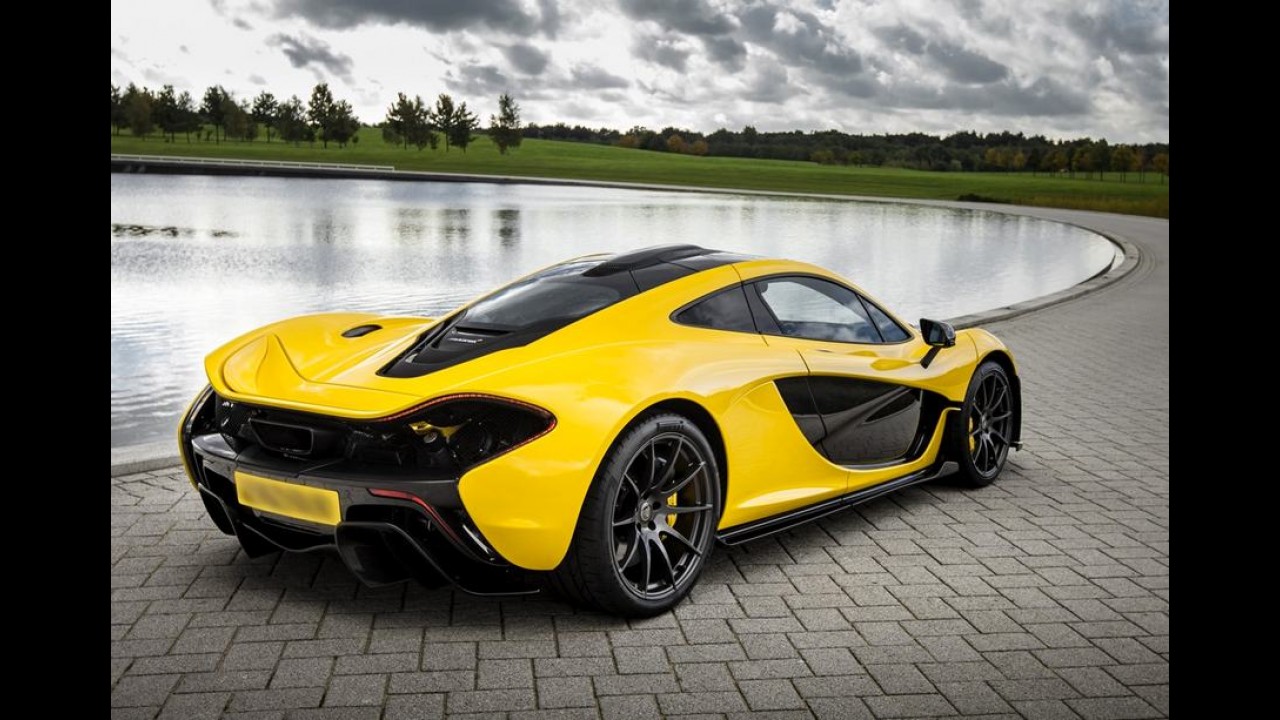 McLaren P1 acelera de 0 a 100 km/h em 2,8 s e faz até 12 km/l de consumo
