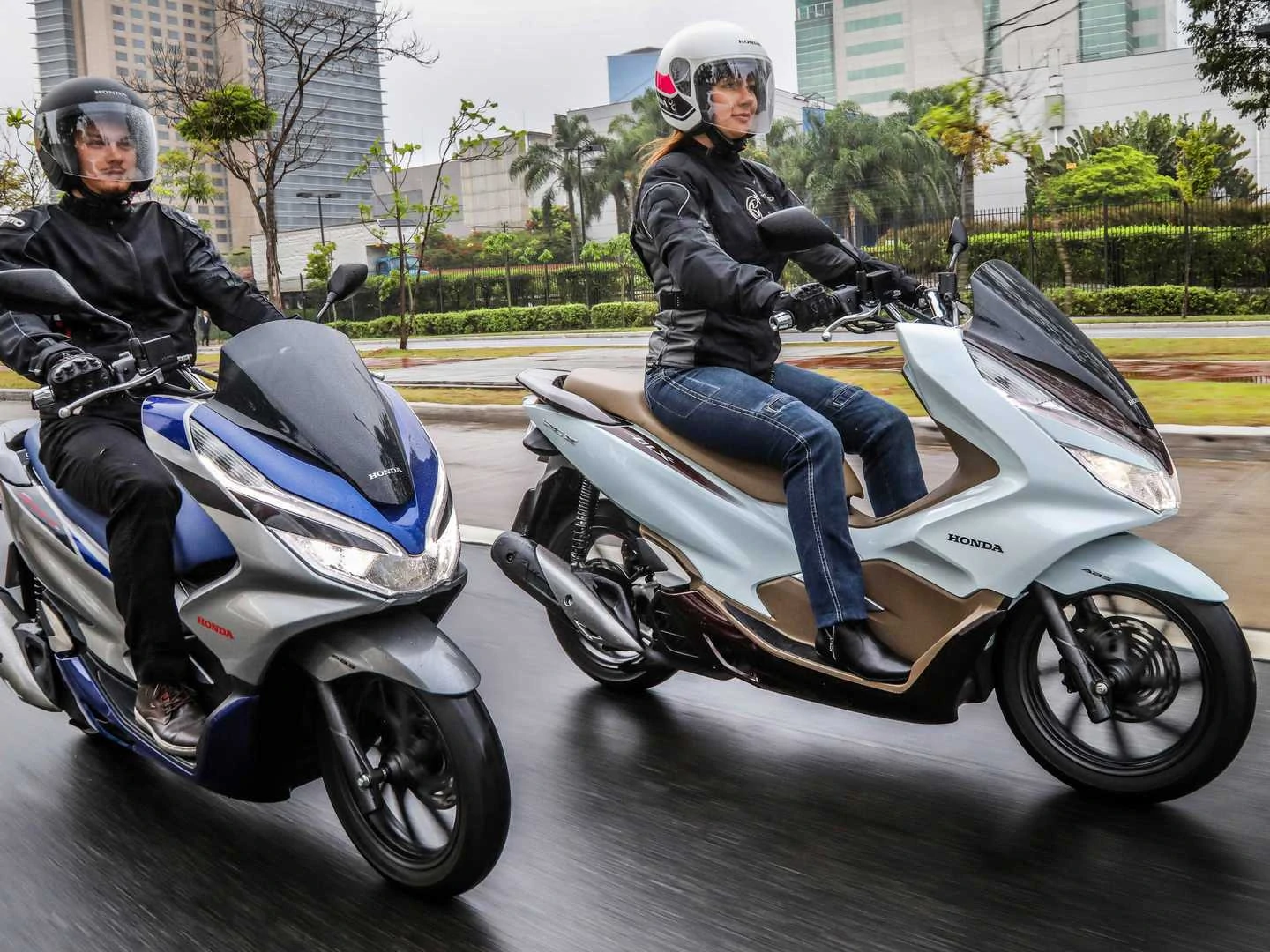 Honda PCX 150 2020 chega às lojas com nova versão ABS