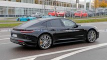 Porsche Panamera facelift spy photo