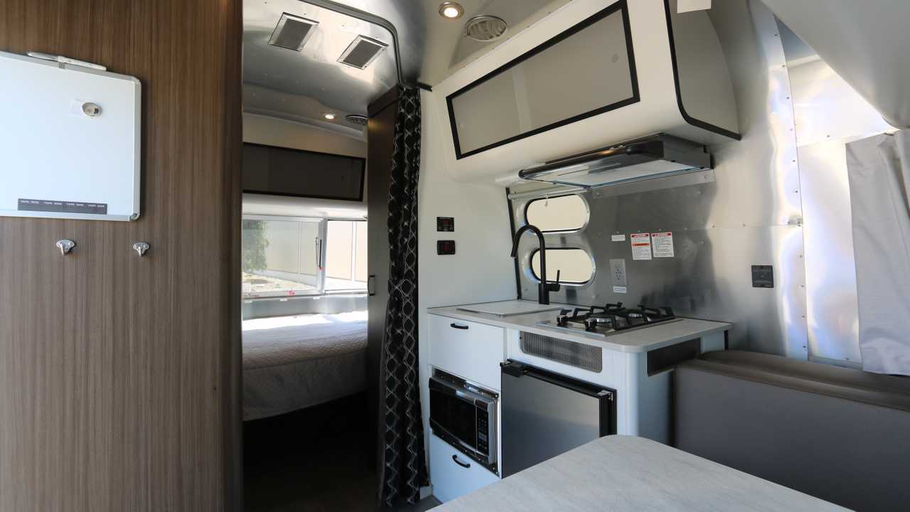 2020 AIrstream Caravel 16RB