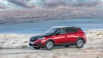 Opel Grandland X Hybrid4