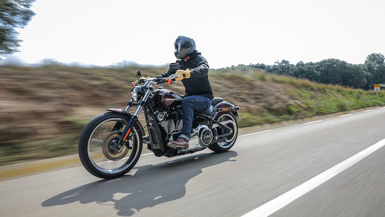<em>You don't need to worry about scraping the pegs on a Harley-Davidson Breakout – as long as you ride in a straight line.</em>