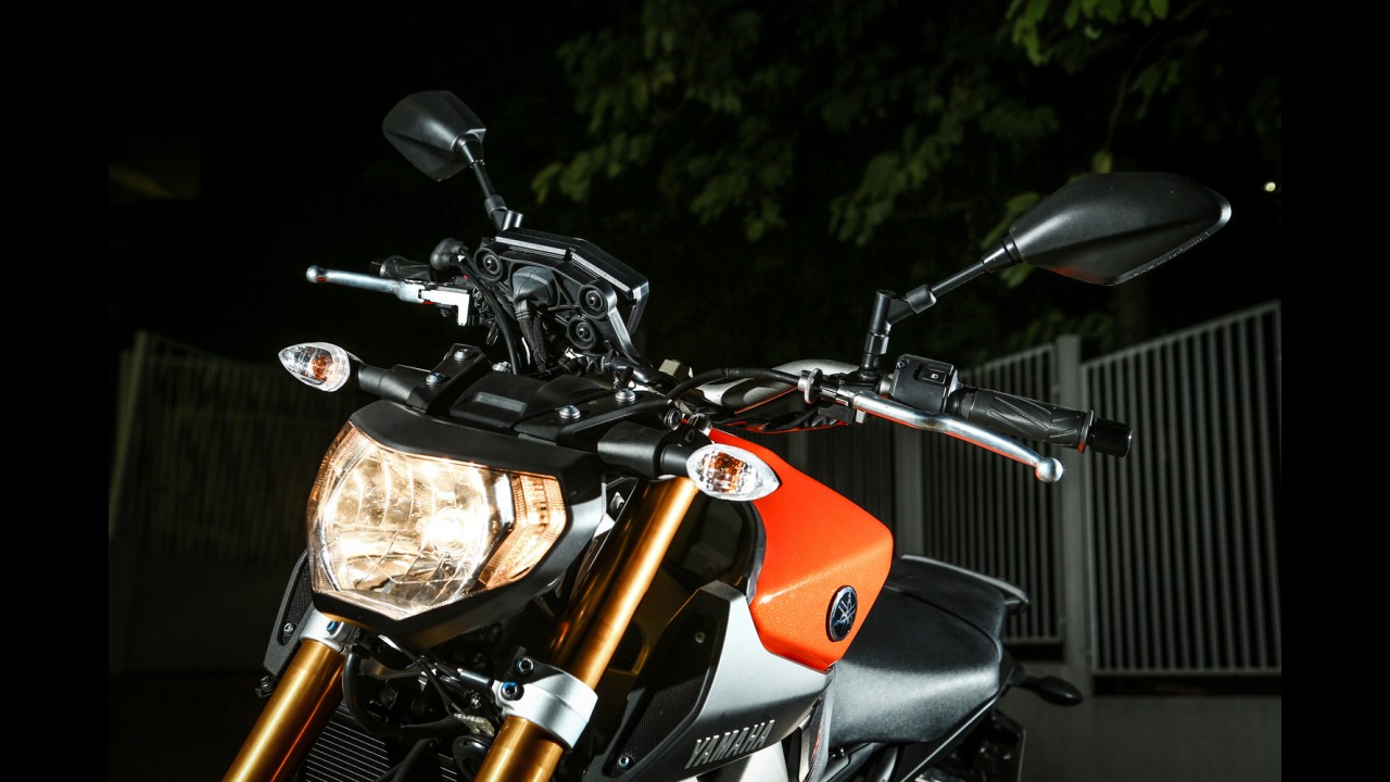 Melhor de 3: o pega das tricilíndricas Yamaha MT-09 e Triumph Street Triple