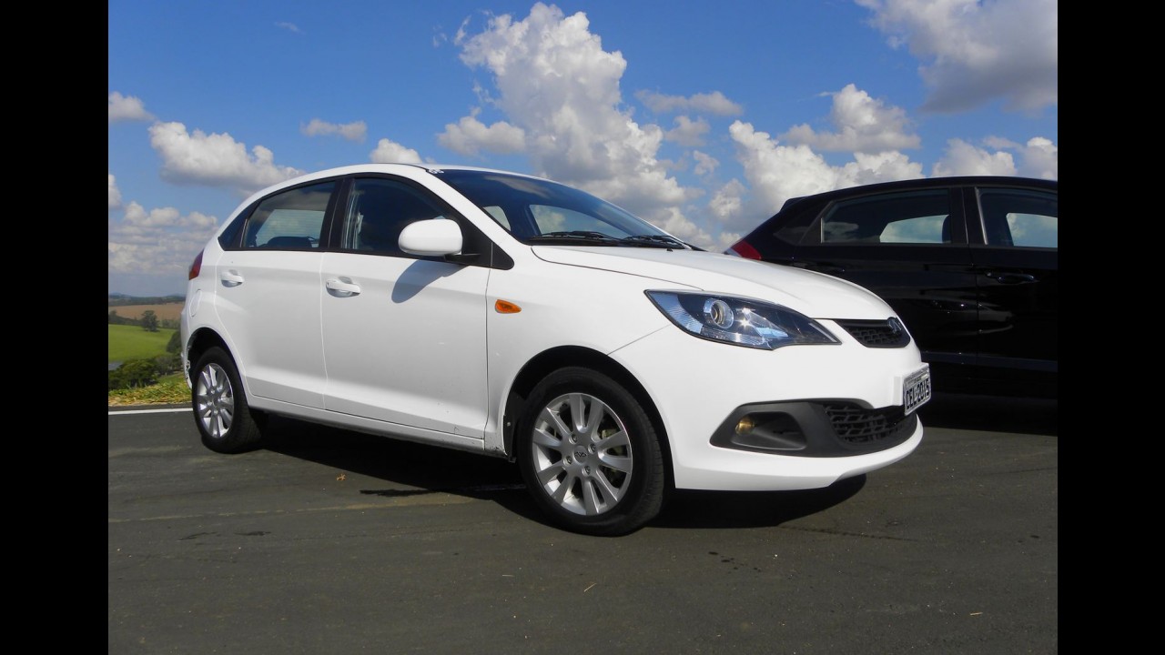 Campeões de 2015 (hatches compactos): Fit é o mais vendido; Fiesta cai 63%