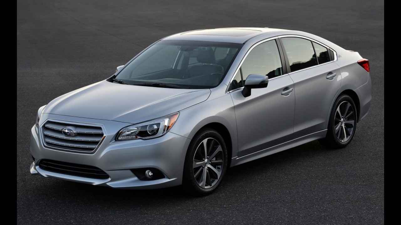Sedãs grandes: campeão nos EUA, Nissan Altima fica na lanterna e só emplaca 2