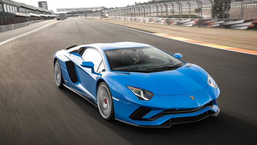 2017 Lamborghini Aventador S