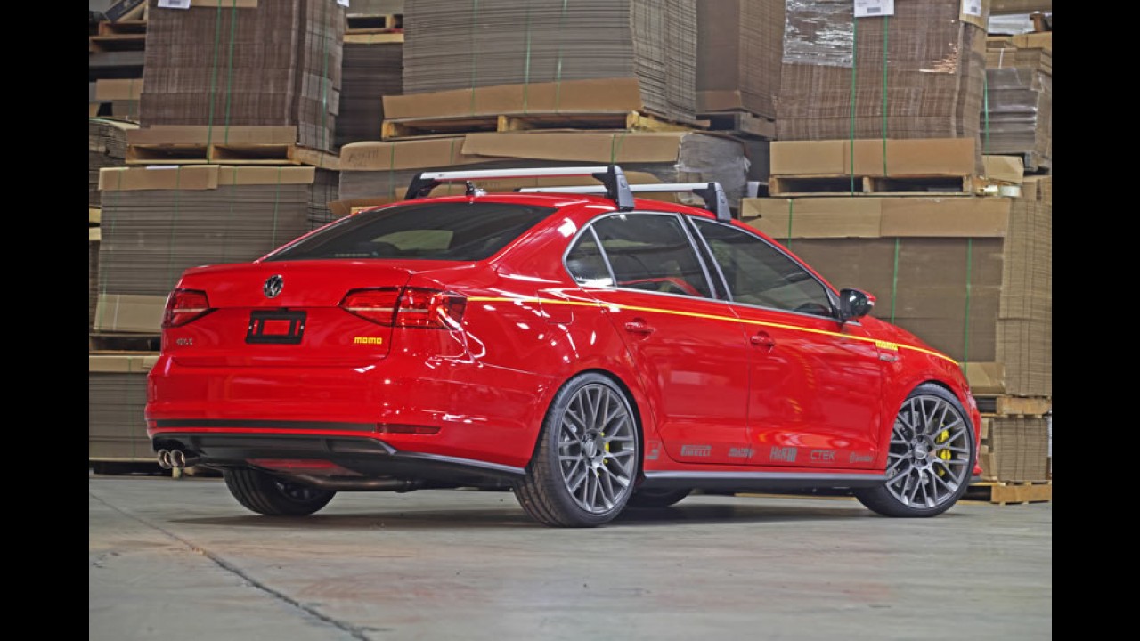 VW Jetta GLI fica ainda mais esportivo com preparação da MOMO