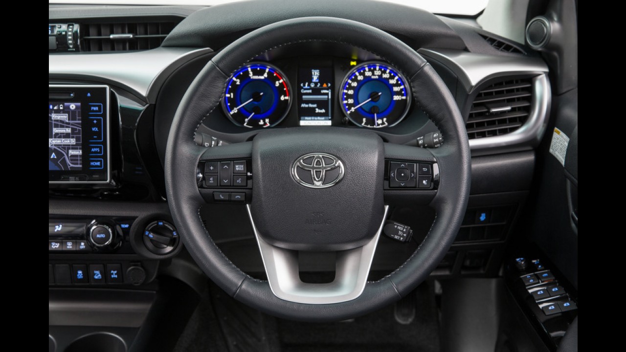 Menos picape, mais carro: nova Hilux 2016 foi projetada pelo criador do iQ