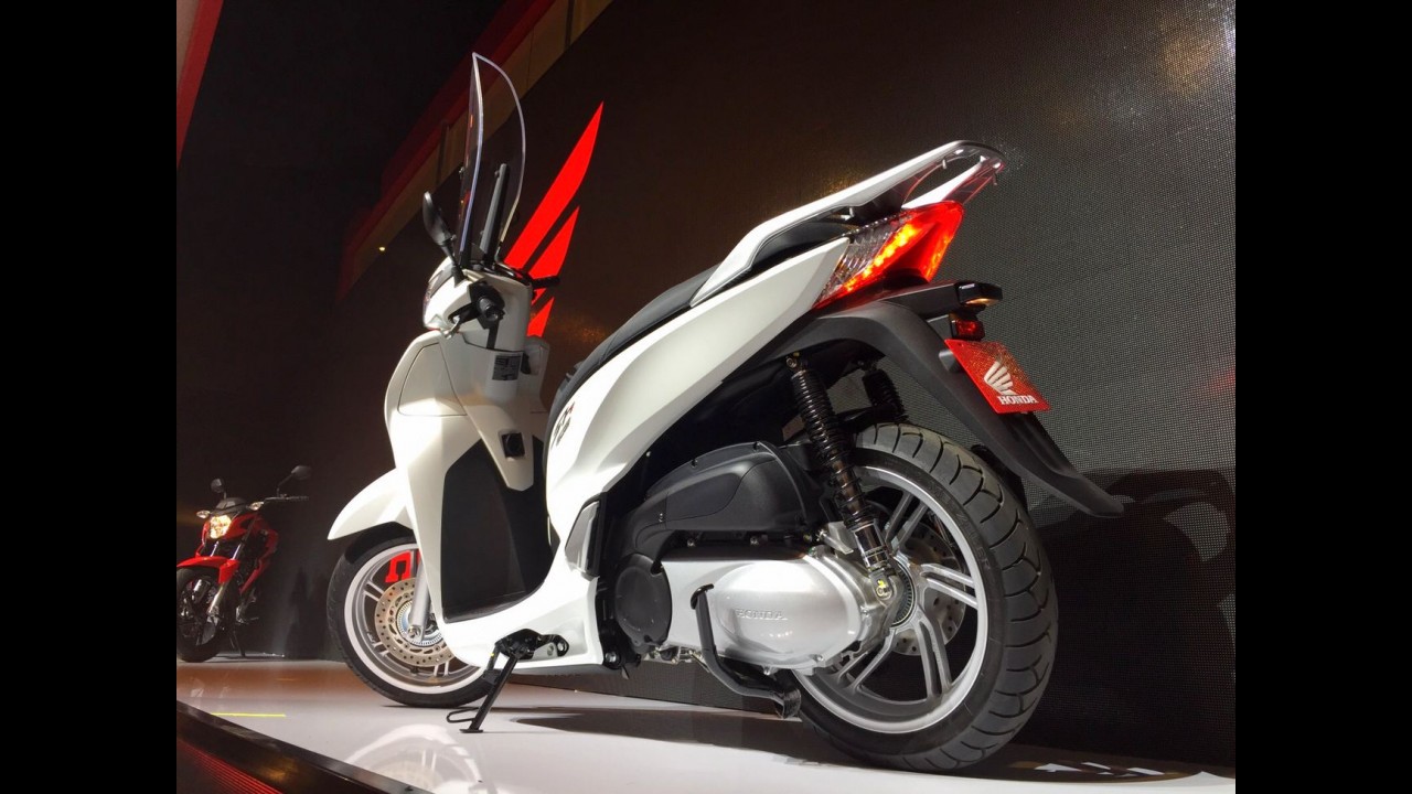Salão Duas Rodas: scooter Honda SH 300i chega em 2016 na faixa dos R$ 20 mil