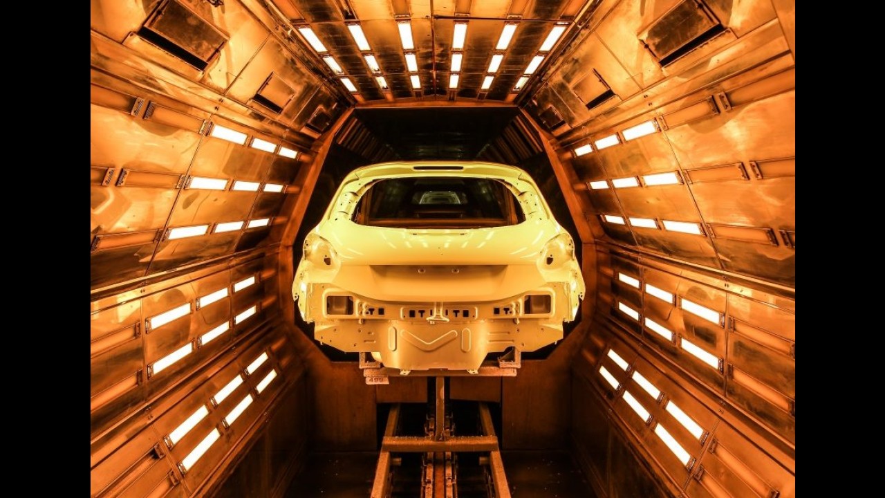 Novo Peugeot 208 começa a ser produzido com motor 1.2 3-cilindros flex no Brasil